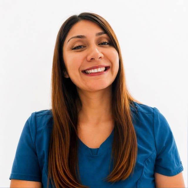Dra. Camila Valdebenito · Ortodoncista Valdivia